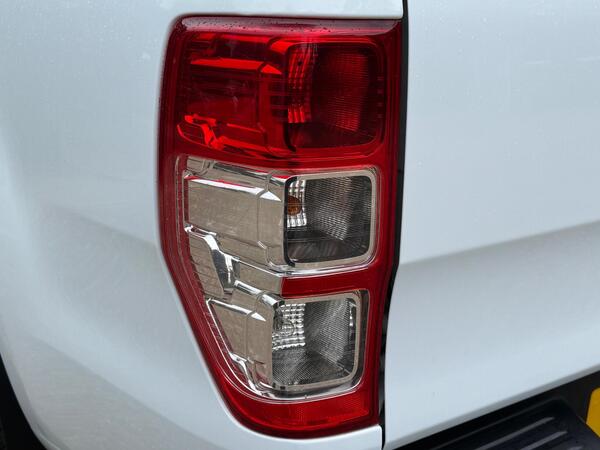 Ford Ranger 2.2 TDCi Limited 1 Auto 4WD Euro 5 4dr