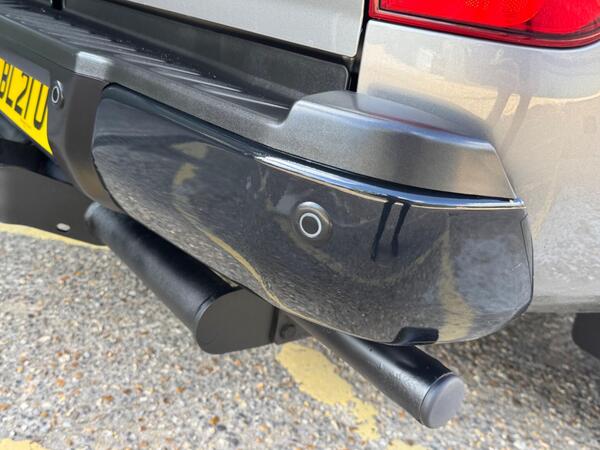 Nissan Navara 2.3 dCi N-Guard Auto 4WD Euro 6 4dr at 53th