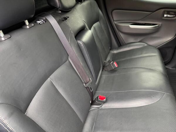 Mitsubishi L200 2.4 DI-D DC Challenger Auto 4WD Euro 6 4dr