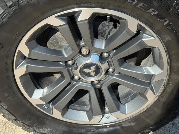 Mitsubishi L200 2.2 DI-D DC Warrior 4WD Euro 6 (s/s) 4dr