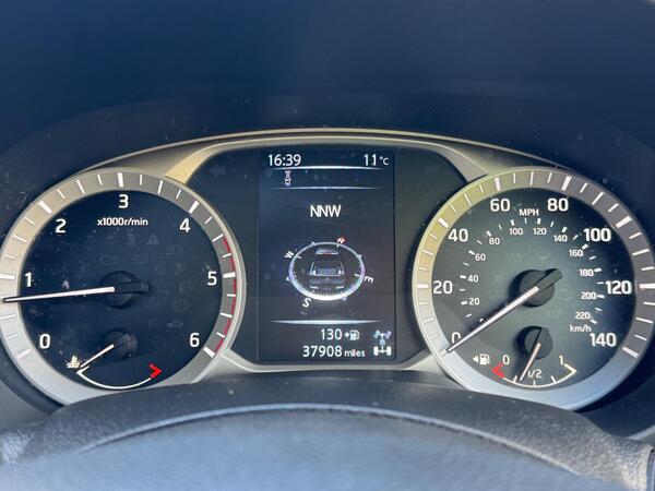 Nissan Navara 2.3 dCi N-Guard 4WD Euro 6 (s/s) 4dr at 23th