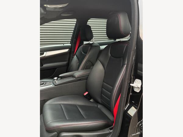 Mercedes-Benz C Class 2.1 C220 CDI BlueEfficiency AMG Sport Plus G-Tronic+ Euro 5 (s/s) 4dr - Image 3