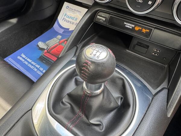 Mazda MX-5 RF 1.5 SKYACTIV-G SE-L Nav Euro 6 2dr