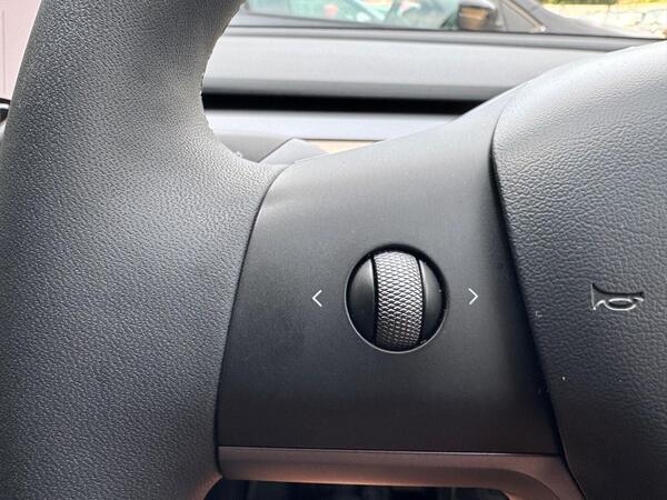Tesla Model 3 (Dual Motor) Long Range Auto 4WDE 4dr at 21th