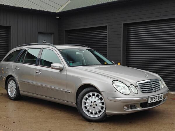 Mercedes-Benz E Class 3.0 E320 CDI Elegance G-Tronic 5dr - Image 1