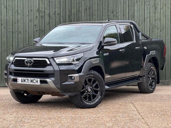 Toyota Hilux 2.8 D-4D Invincible X 4WD Euro 6 (s/s) 4dr at 5th