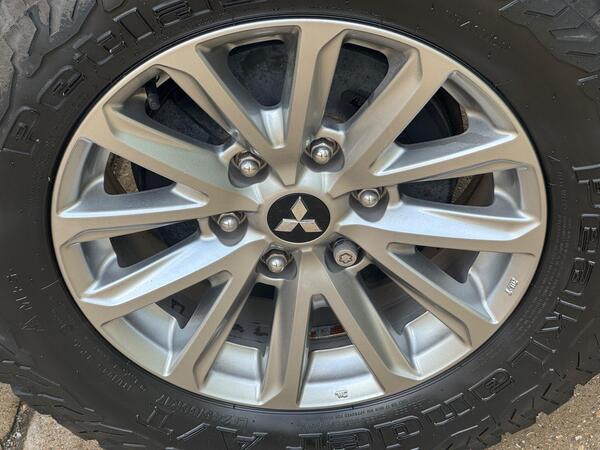 Mitsubishi L200 2.4 DI-D DC Barbarian 4WD Euro 6 4dr at 50th