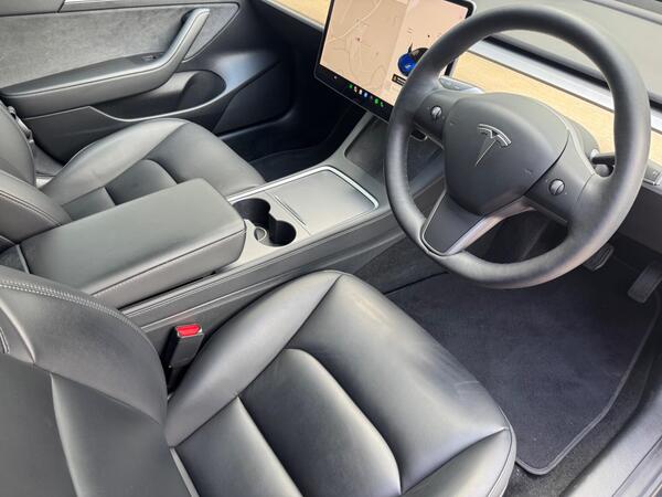 Tesla Model 3 (Dual Motor) Long Range Auto 4WDE 4dr