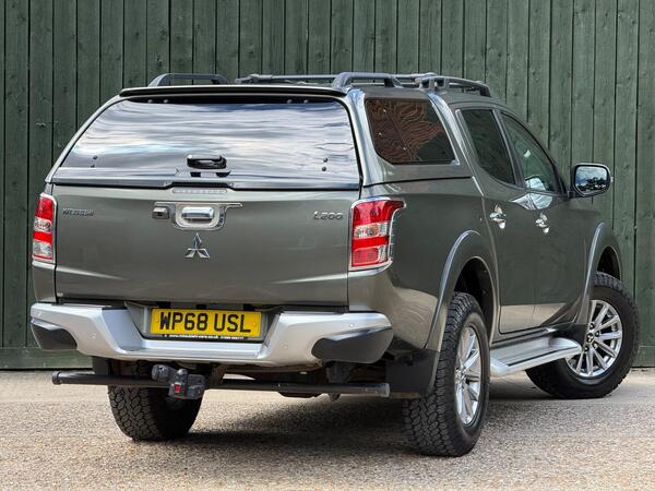 Mitsubishi L200 2.4 DI-D DC Barbarian Pickup Double Cab 4dr Diesel Auto 4WD Euro 6 (178 ps) at 21th