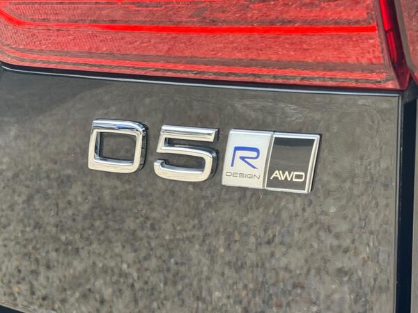 Volvo XC60 2.0 D5 PowerPulse R-Design Pro Auto AWD Euro 6 (s/s) 5dr