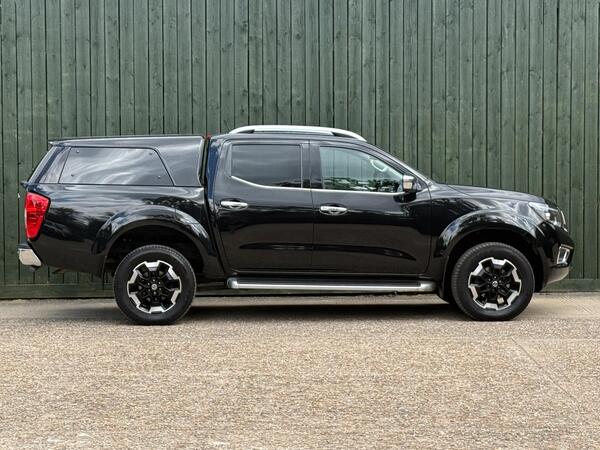 Nissan Navara 2.3 dCi Tekna Auto 4WD Euro 6 4dr