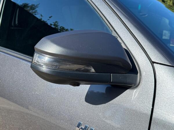 Toyota Hilux 2.8 D-4D Invincible X Auto 4WD Euro 6 (s/s) 4dr at 41th