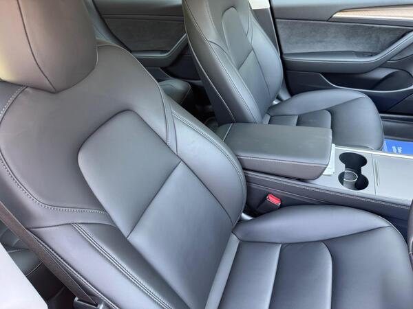 Tesla Model 3 (Dual Motor) Long Range Auto 4WDE 4dr
