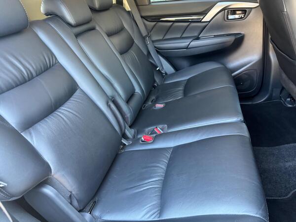 Mitsubishi Shogun Sport 2.4D 4 Auto 4WD Euro 6 5dr at 17th