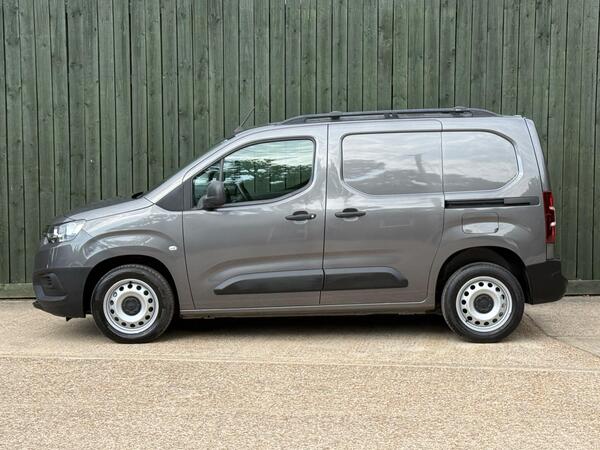 Toyota PROACE CITY 1.5 BlueHDi Active Short Panel Van SWB Euro 6 (s/s) 5dr at 12th