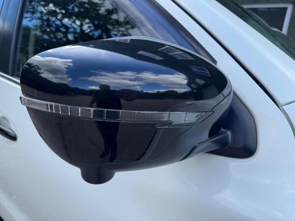 Nissan Navara 2.3 dCi N-Guard Auto 4WD Euro 6 4dr at 44th