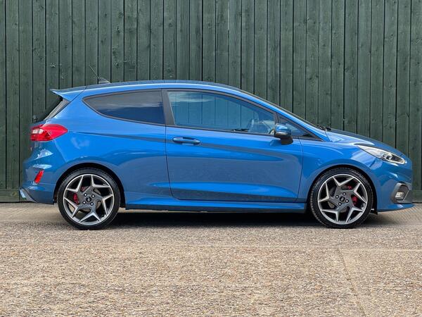 Ford Fiesta 1.5T EcoBoost ST-3 Euro 6 3dr at 11th