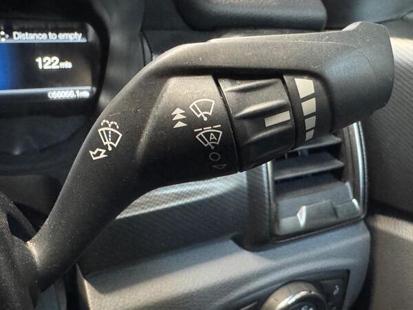 Ford Ranger 3.2 TDCi Wildtrak Auto 4WD Euro 5 4dr at 43th