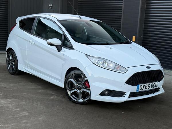 Ford Fiesta 1.6T EcoBoost ST-3 Euro 6 3dr - Image 1