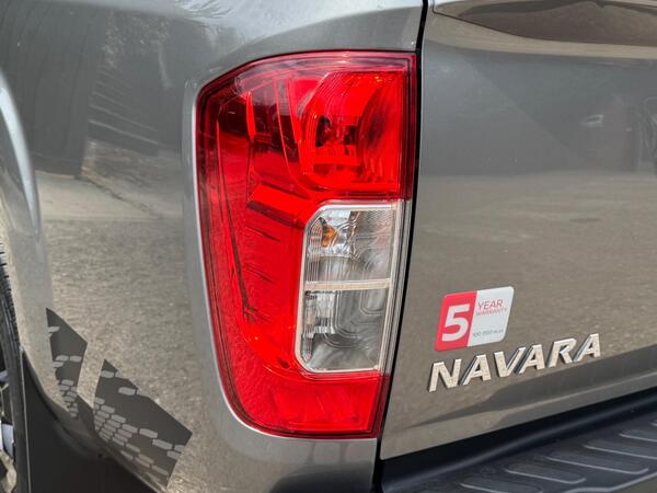 Nissan Navara 2.3 dCi N-Guard Auto 4WD Euro 6 4dr