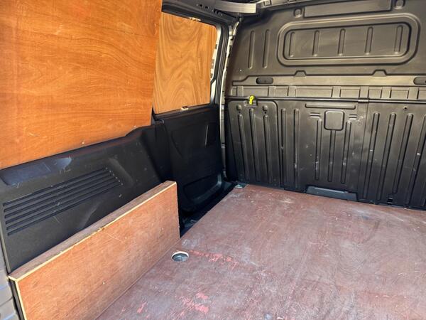 Peugeot Partner 1.5 BlueHDi 1000 Professional Standard Panel Van SWB Euro 6 5dr at 17th