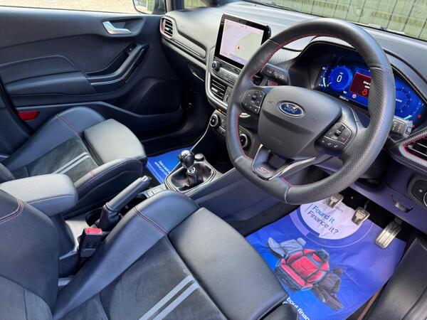 Ford Fiesta 1.5T EcoBoost ST-3 Euro 6 (s/s) 5dr at 4th