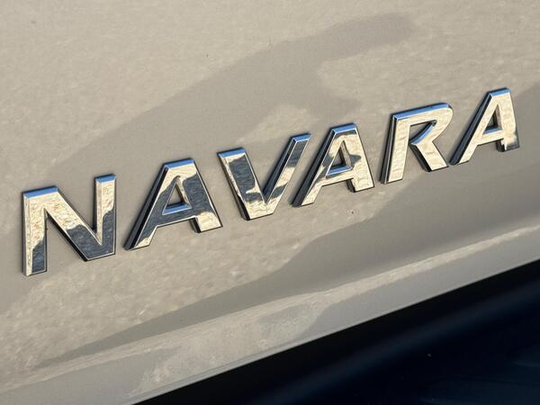 Nissan Navara 2.3 dCi Tekna Auto 4WD Euro 6 4dr at 52th
