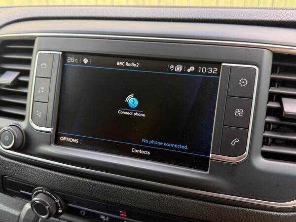 Peugeot Expert 2.0 BlueHDi 1400 Asphalt Premium + Standard Panel Van MWB Euro 6 (s/s) 6dr at 7th