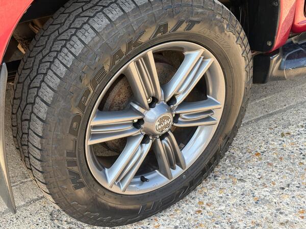 Isuzu D-Max 1.9 TD Blade Auto 4WD Euro 6 4dr at 39th