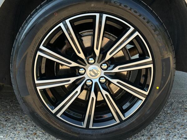 Volvo XC60 2.0 D5 PowerPulse Inscription Auto AWD Euro 6 (s/s) 5dr at 33th