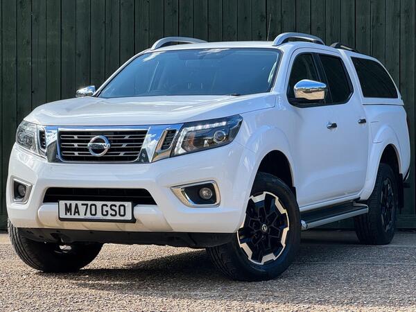 Nissan Navara 2.3 dCi Tekna Auto 4WD Euro 6 4dr at 6th