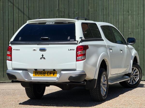 Mitsubishi L200 2.4 DI-D DC Warrior 4WD Euro 6 4dr