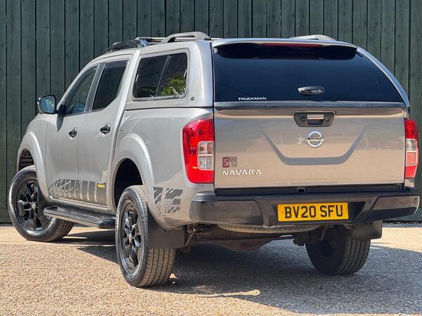 Nissan Navara 2.3 dCi N-Guard Auto 4WD Euro 6 4dr