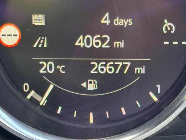 Mazda MX-5 1.5 SKYACTIV-G Sport Nav+ Euro 6 2dr at 23th