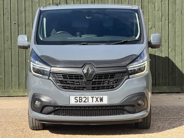 Renault Trafic 2.0 dCi ENERGY 28 Black Edition SWB Standard Roof Euro 6 (s/s) 5dr at 4th