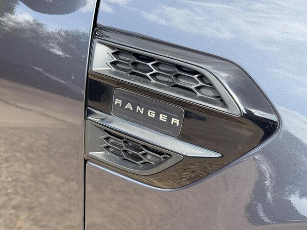 Ford Ranger 2.0 EcoBlue Thunder Pickup Double Cab 4dr Diesel Auto 4WD Euro 6 (s/s) (213 ps)