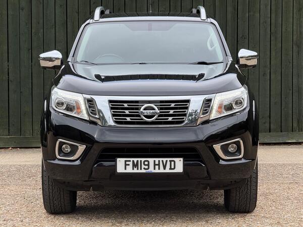 Nissan Navara 2.3 dCi Tekna Auto 4WD Euro 6 4dr at 4th