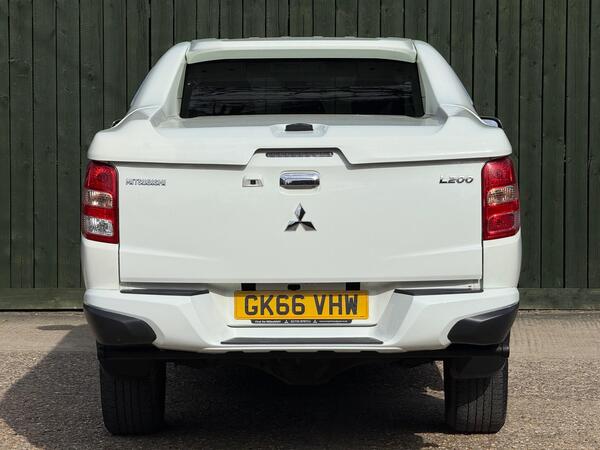 Mitsubishi L200 2.4 DI-D DC Warrior 4WD Euro 6 4dr at 18th