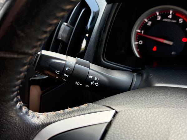 Isuzu D-Max 1.9 TD Blade Auto 4WD Euro 6 4dr at 25th