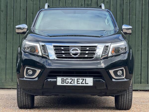 Nissan Navara 2.3 dCi Tekna 4WD Euro 6 (s/s) 4dr at 3th