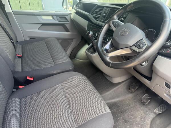 Volkswagen Transporter 2.0 TDI T30 Highline FWD SWB Euro 6 (s/s) 5dr at 2th