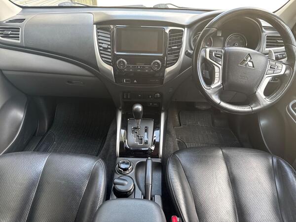 Mitsubishi L200 2.4 DI-D DC Warrior Auto 4WD Euro 6 4dr