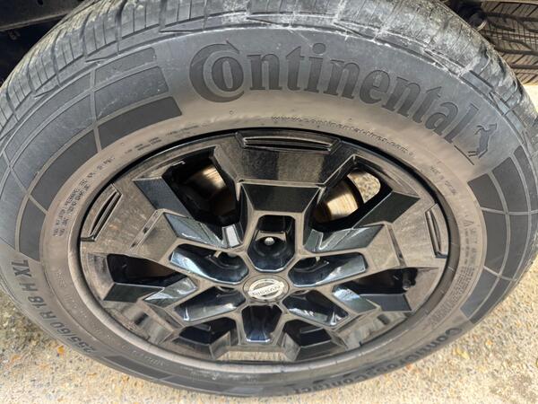 Nissan Navara 2.3 dCi N-Guard Auto 4WD Euro 6 4dr at 27th