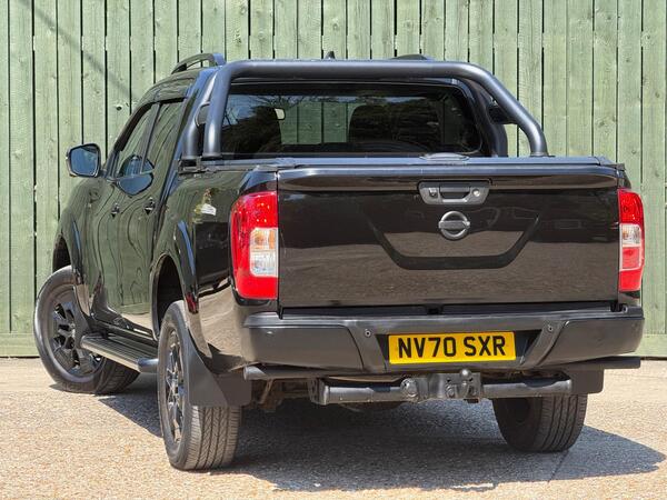 Nissan Navara 2.3 dCi N-Guard 4WD Euro 6 (s/s) 4dr at 16th