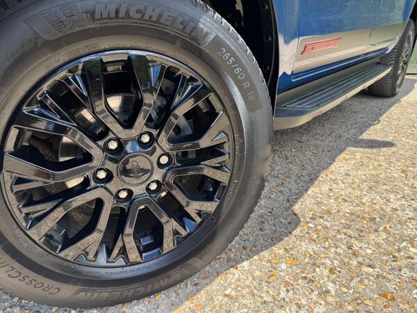 Ford Ranger 2.0 EcoBlue Stormtrak Pickup Double Cab 4dr Diesel Auto 4WD Euro 6 (s/s) (213 ps) at 48th