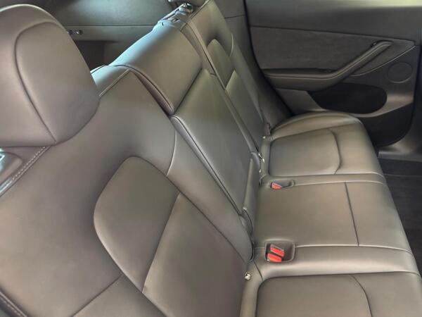 Tesla Model Y (Dual Motor) Long Range Auto 4WDE 5dr