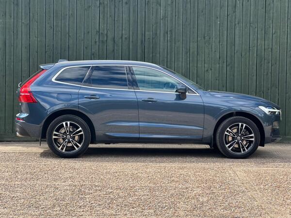 Volvo XC60 2.0 T4 Edition Auto Euro 6 (s/s) 5dr at 20th