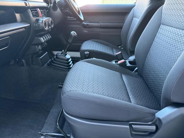Suzuki Jimny 1.5 LCV ALLGRIP Euro 6 3dr at 33th