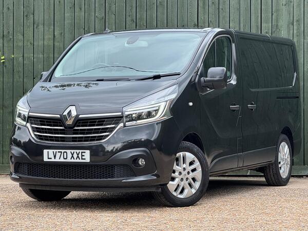 Renault Trafic 2.0 dCi ENERGY 28 Sport SWB Standard Roof Euro 6 (s/s) 5dr at 6th