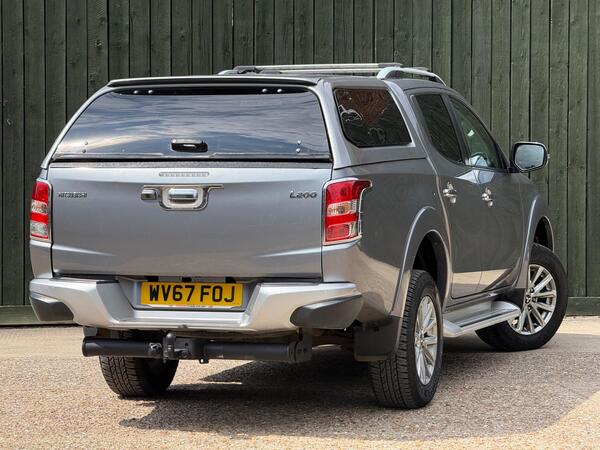 Mitsubishi L200 2.4 DI-D DC Barbarian Auto 4WD Euro 6 4dr at 23th